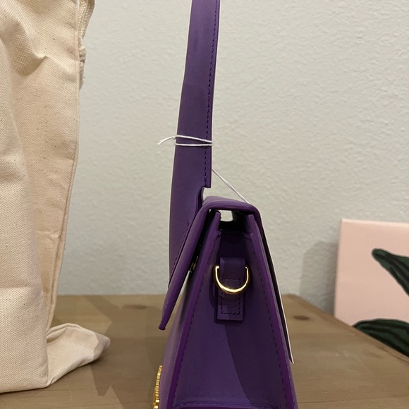 Jacquemus "Le Chiquito Moyen" top handle bag in calf leather NWT purple - Picture 10 of 10